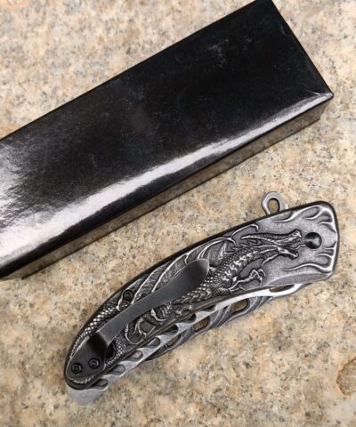 Alternative view of Browning Eskite İşlemeli Ejderha Desenli Otomatik Kamp Çakısı