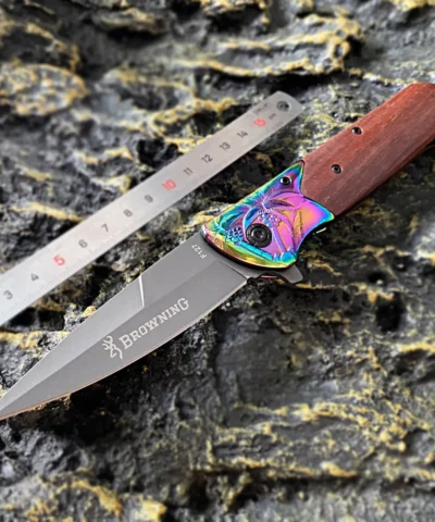 Browning Gökkuşağı İşlemeli Ahşap Kabze Kamp Çakısı