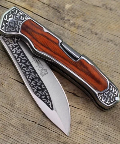 Alternative view of Columbia Company A3154-A Ahşap Gravürlü Kamp Çakısı