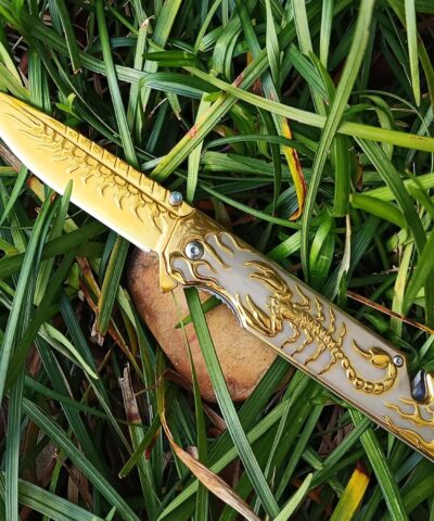 Sibirya Company S2076 Gold Akrep İşlemeli Kurtarma Kamp Çakısı